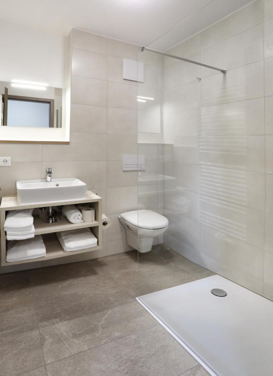 Apartment Hotel 37 Алтдорф Екстериор снимка