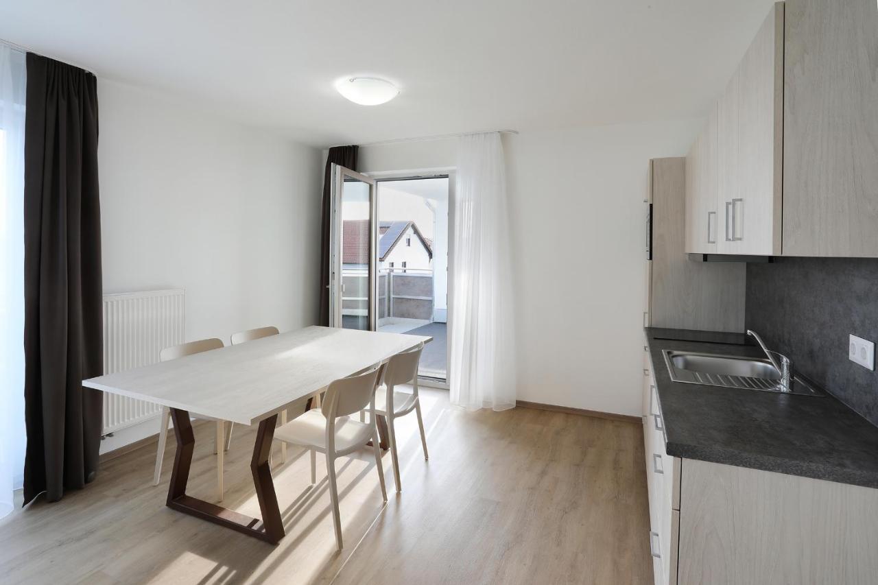 Apartment Hotel 37 Алтдорф Екстериор снимка